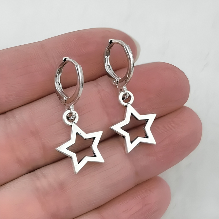 Star-shaped zirconia earrings with cross detail