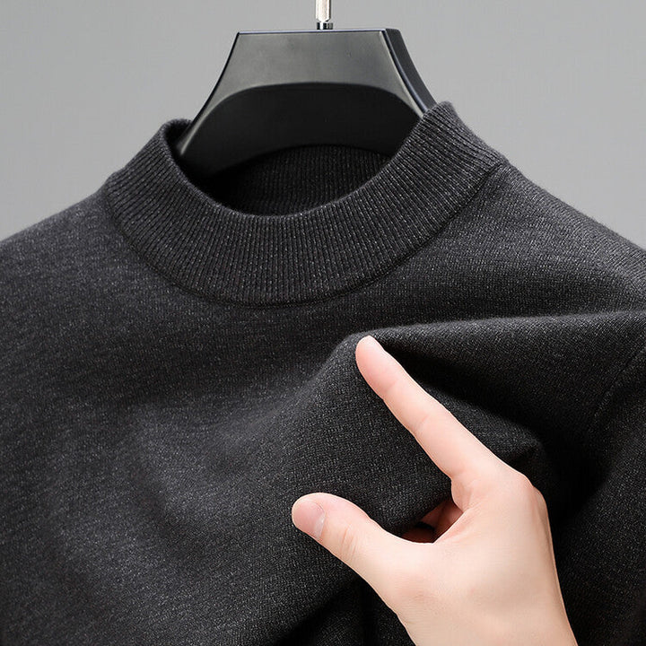 Luxurious Cashmere Sweater for Men with Stylish Bottom Hem