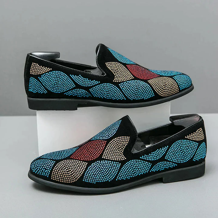 Modern slippers with a geometric pattern