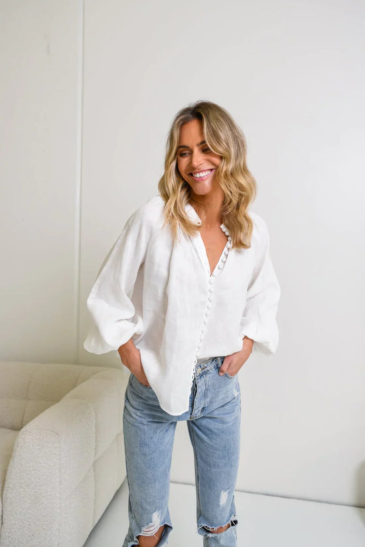 Classic White Dress Shirt for Effortless Style