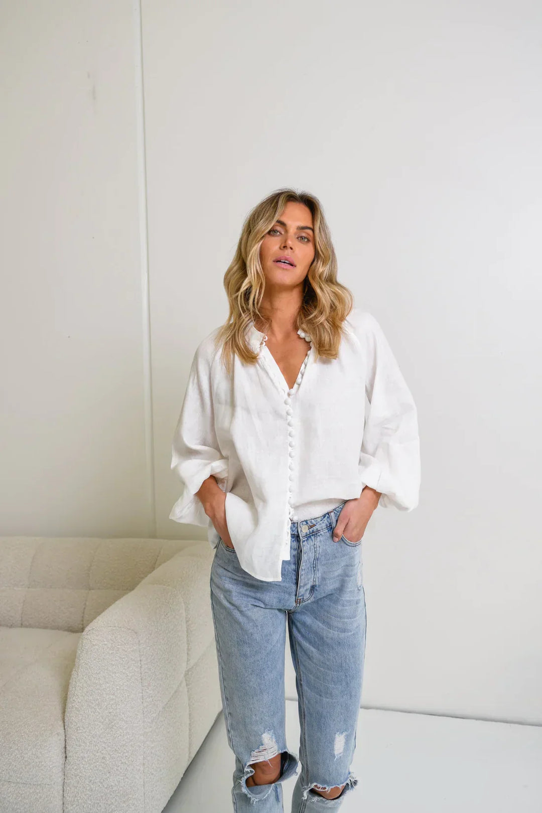 Classic White Dress Shirt for Effortless Style