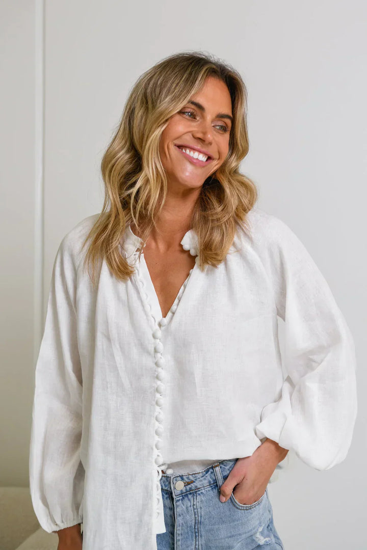 Classic White Dress Shirt for Effortless Style