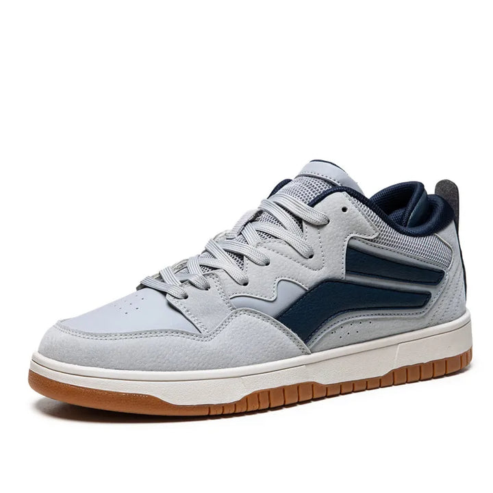 Retro low-top trainers with contrasting details