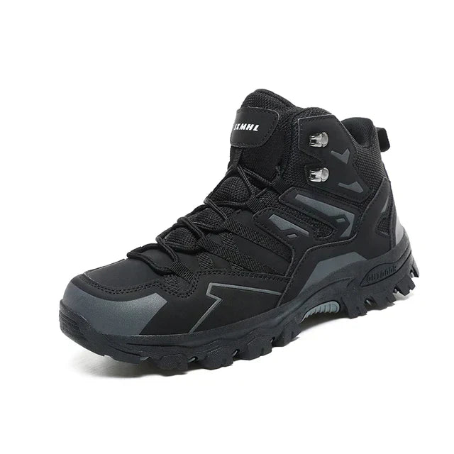 Waterproof trekking shoes with improved grip