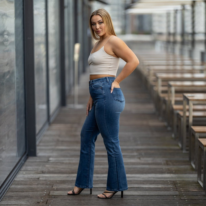 Indigo Impact Flare Fit Jeans - Elevate Your Style!