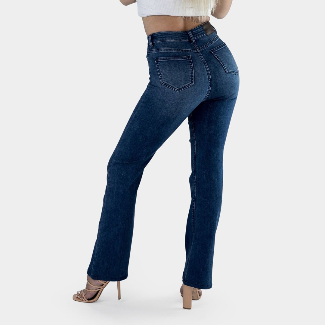 Indigo Impact Flare Fit Jeans - Elevate Your Style!