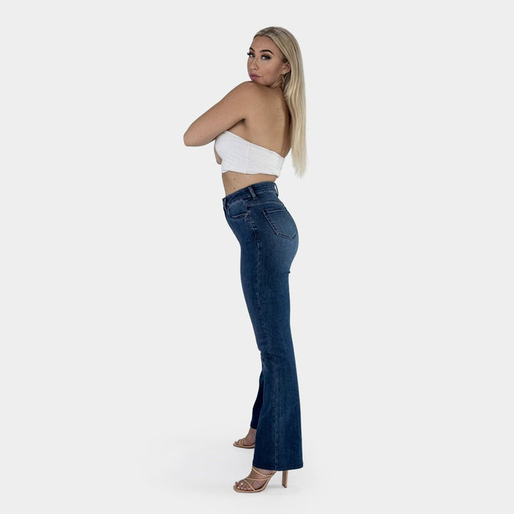 Indigo Impact Flare Fit Jeans - Elevate Your Style!