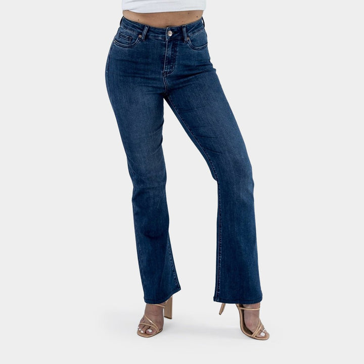 Indigo Impact Flare Fit Jeans - Elevate Your Style!