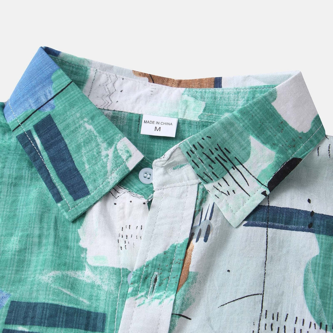 Stylish Short-Sleeve Casual Shirt with Eye-Catching Abstract Design